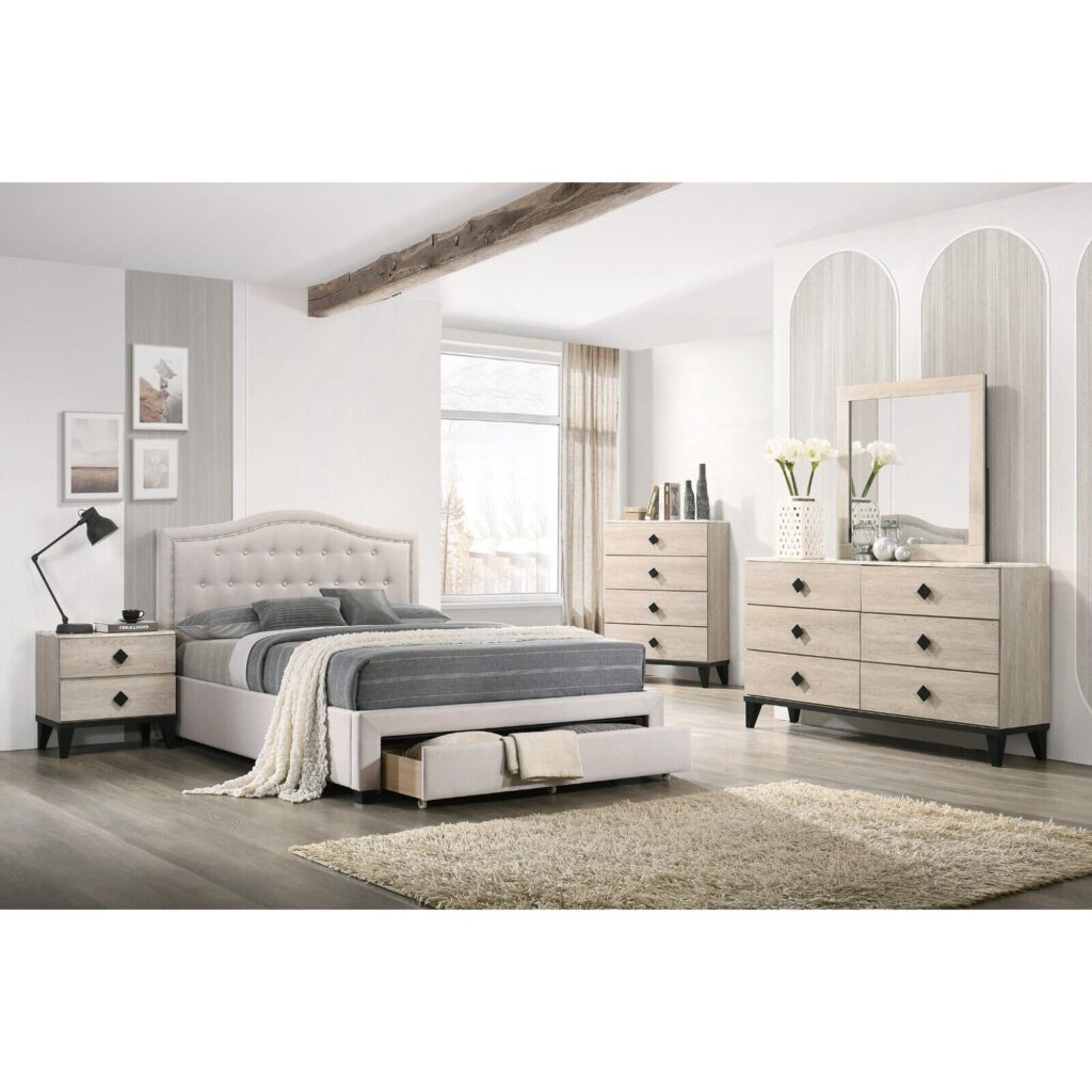 Oak Polish Bed Set With Beautiful Polish Color Scheme & theme.